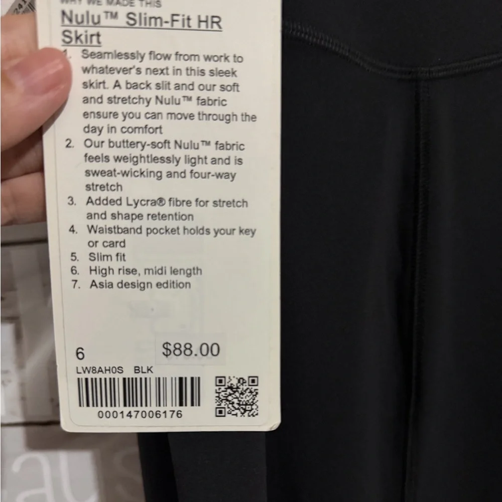NWT Lululemon Nulu Slim-Fit High-Rise Skirt in Black Size 6 - Picture 4 of 11